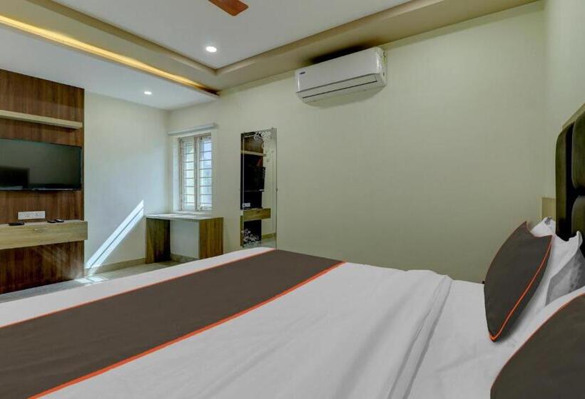 هتل Flagship Aruna Executive Inn