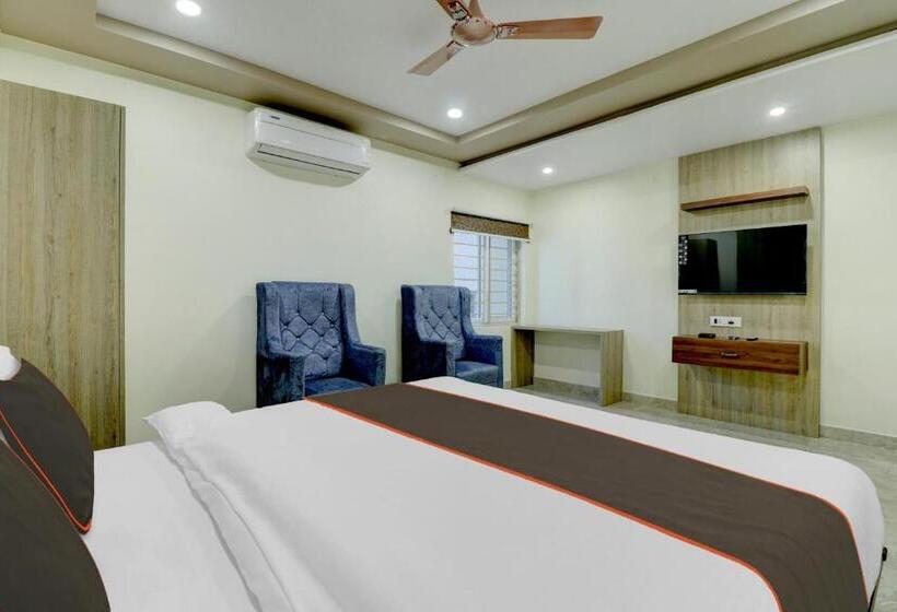 هتل Flagship Aruna Executive Inn