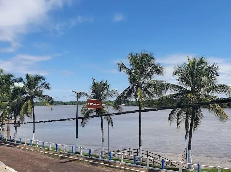 ホテル Ilha Bela Soure