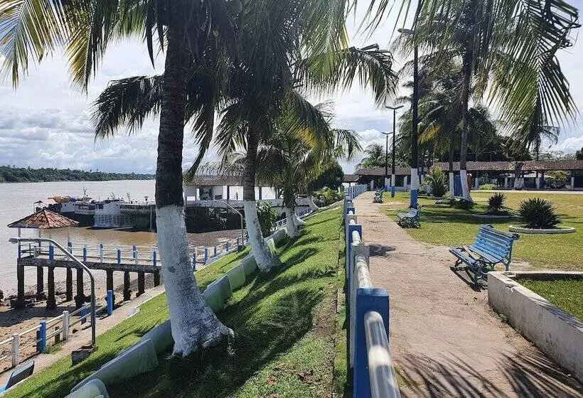 ホテル Ilha Bela Soure