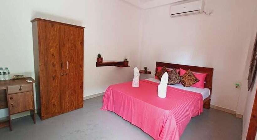 Szálloda Lily Resort Udawalawe