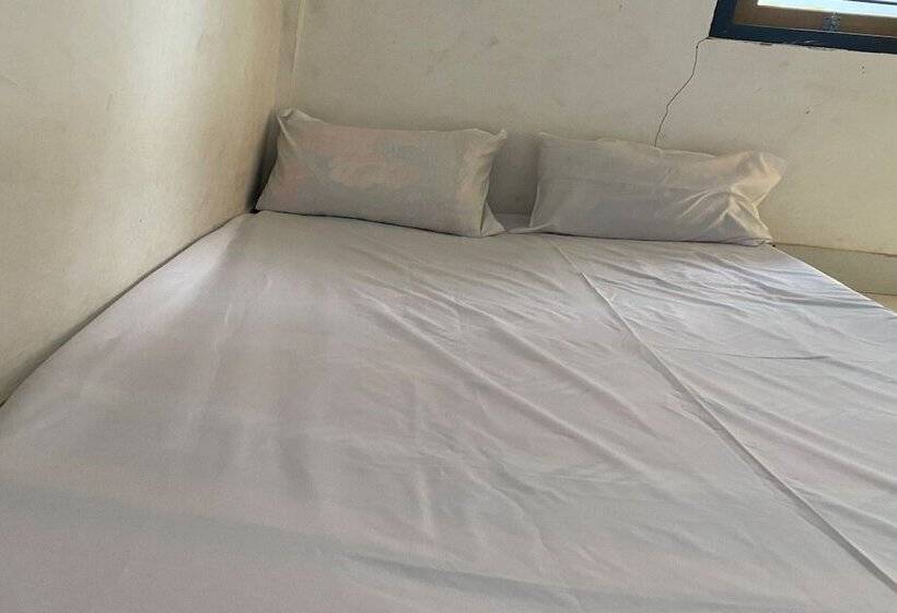 Отель Oyo Life 93257 Kos Anugerah