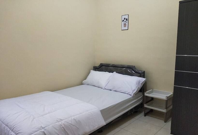 Отель Oyo Life 93257 Kos Anugerah