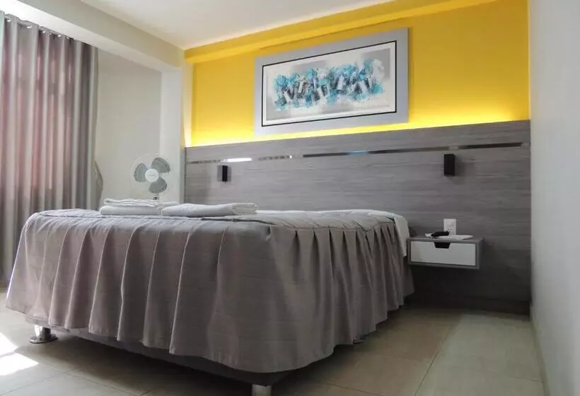 ホテル Residencial Carmani