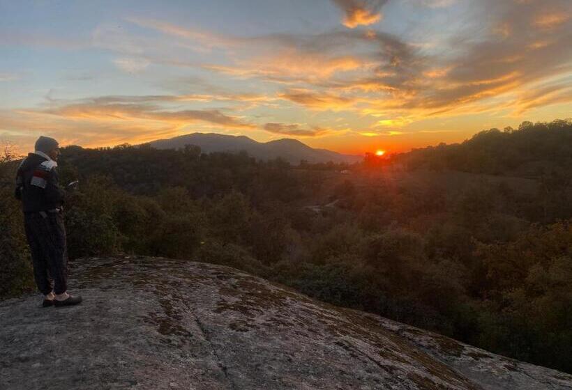 Hotel Seven Circles Room#5 Mini Fridge Wi Fi