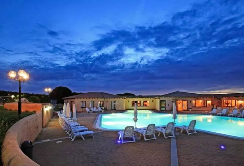 Residence With Swimming Pool In Vignola Mare