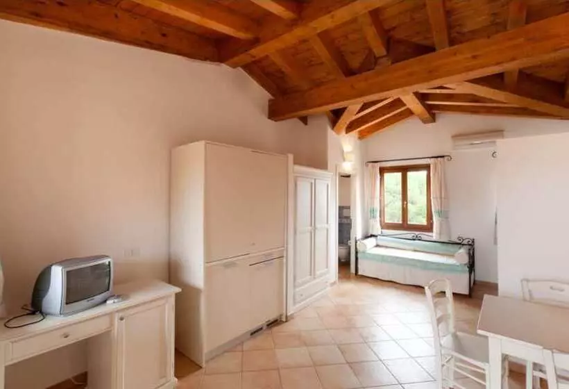 Residence With Swimming Pool In Vignola Mare