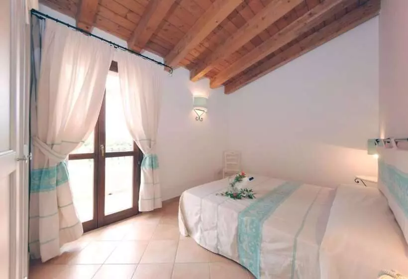 Residence With Swimming Pool In Vignola Mare