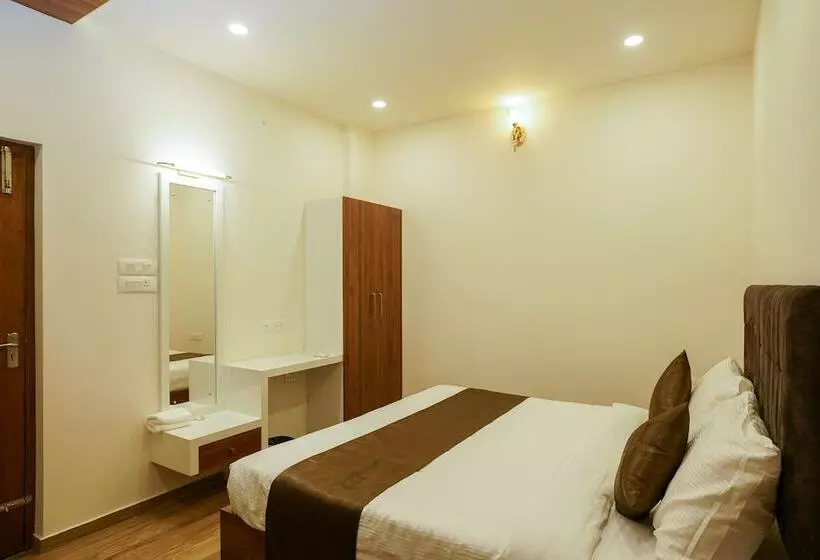 Retkeilymaja Grand Plaza Inn