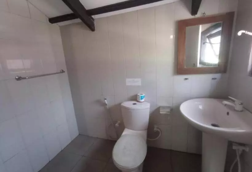 ユースホステル Ralapela Eco Resort