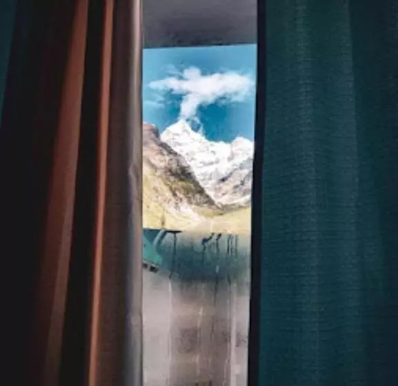 ホテル Badrinath Anant Badrinath