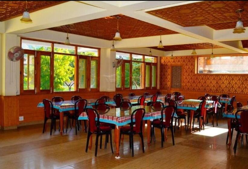 Hotel Palace Inn Shrinagar