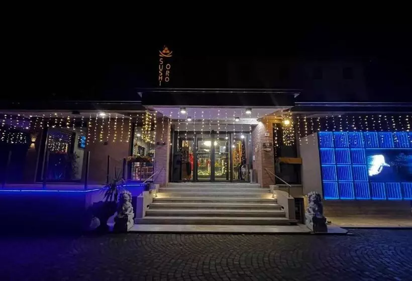 ホテル Ristorante Oro