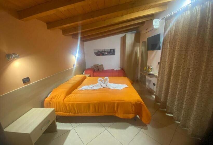 Pansiyon Mandanici :borgo Marsalini 2.0