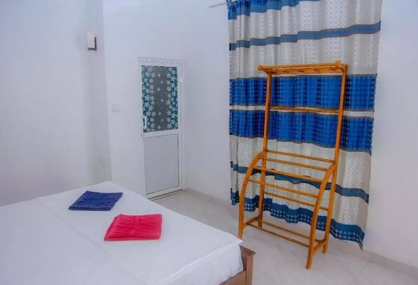 Majatalo Mirissa Diamond Beach Villa