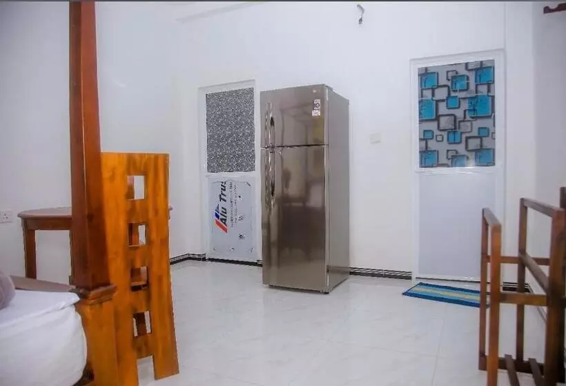 Majatalo Mirissa Diamond Beach Villa