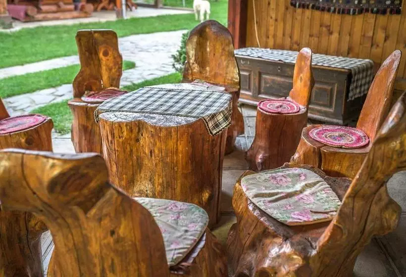 Pensiunea Casa Loloiu