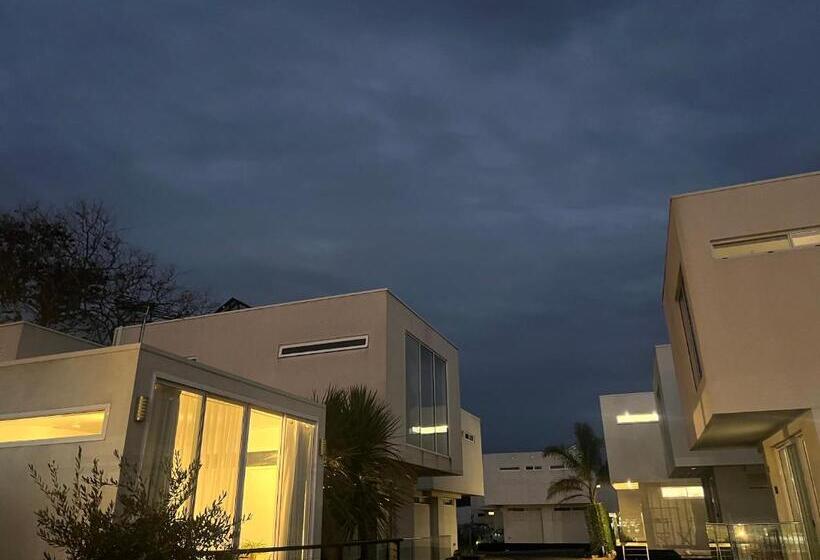 リゾートホテル Peninsula Beachside Accommodation