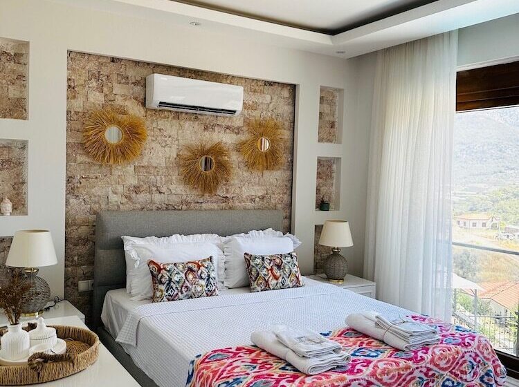 هتل Tas Ev Adrasan