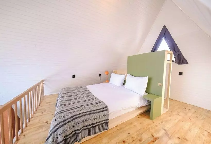 تختخواب و صبحانه Pastel Sapanca