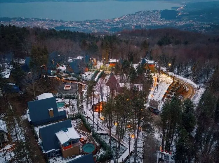 تختخواب و صبحانه Pastel Sapanca