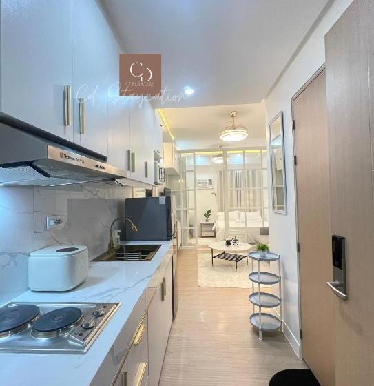 Cd Staycation   Unit 3 At Trees Residences