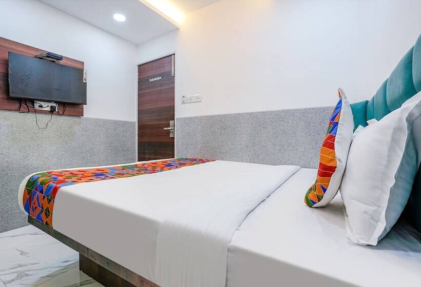 בית מלון כפרי Fabexpress Ashoka Inn Nr Mumbai International Airport