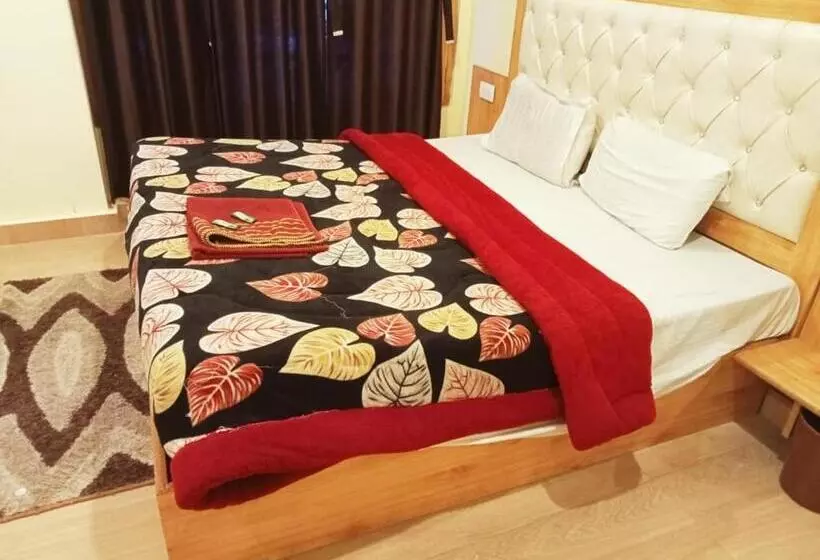 ホテル The Sana Luxury Stay, Manali