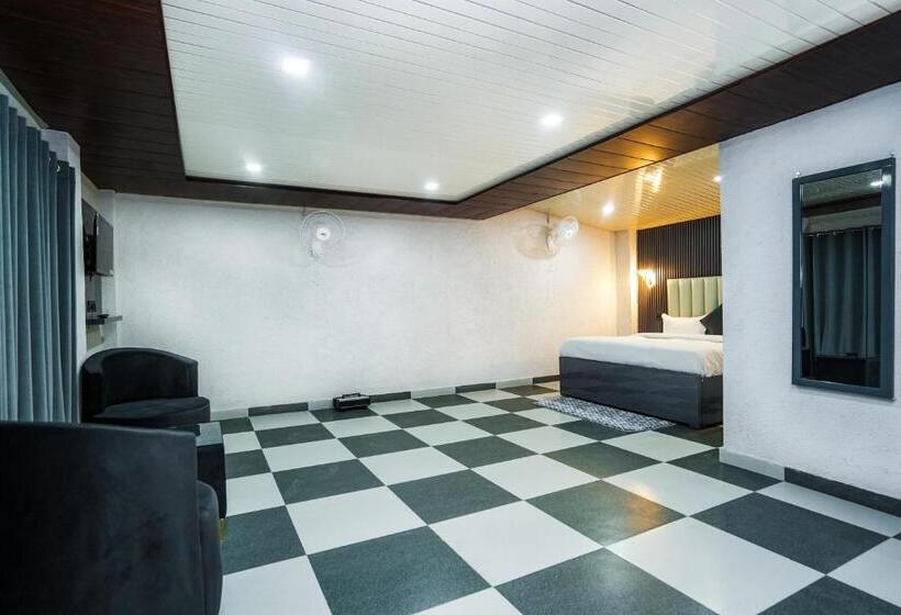 בית מלון כפרי The Forest Lake View Resort