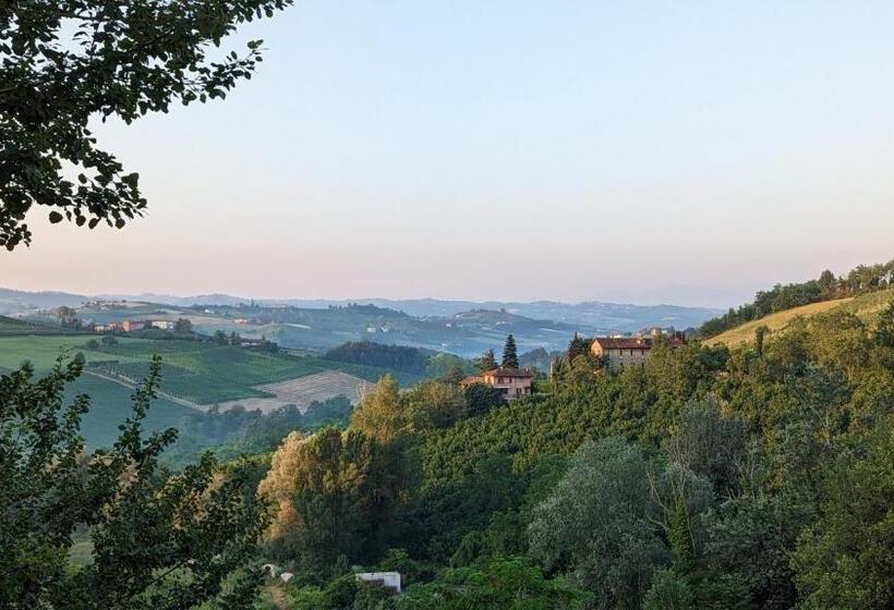 Panzió Charming Barolo Wine Loft