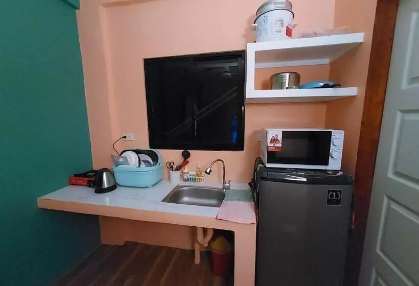 ペンション Danny S Den Boracay