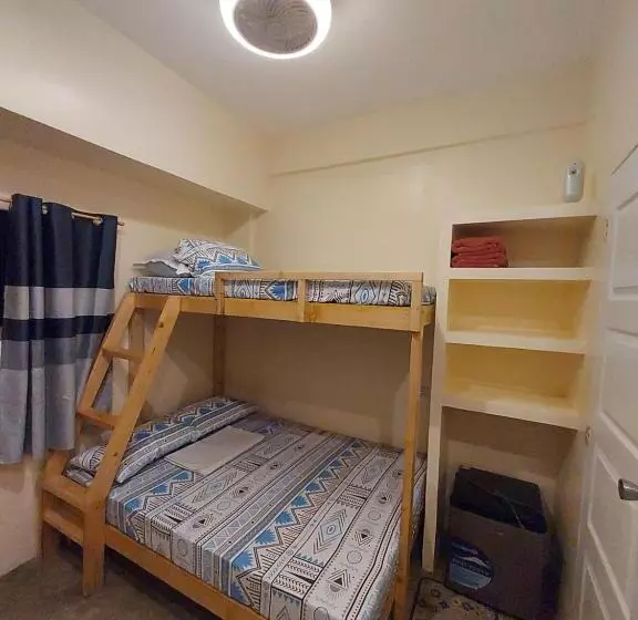 ペンション Danny S Den Boracay