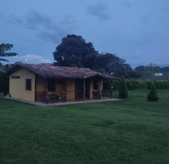 ペンション Finca Villa Luz