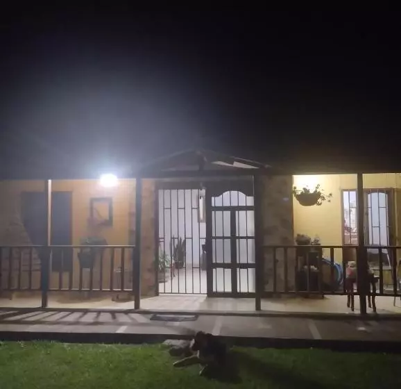 ペンション Finca Villa Luz