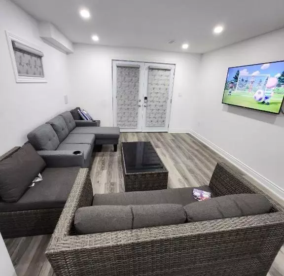 Majatalo New Modern Cozy Room In Innisfil