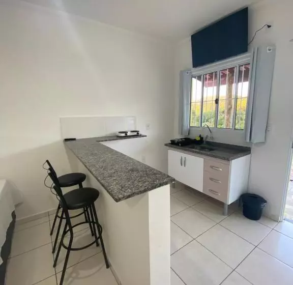 ペンション Pousada Helena E Heloá