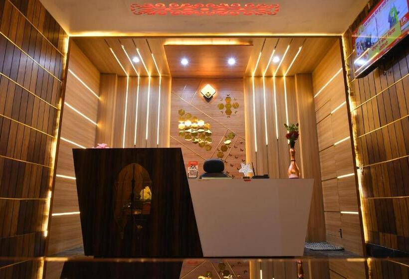 הוסטל Paradise Inn