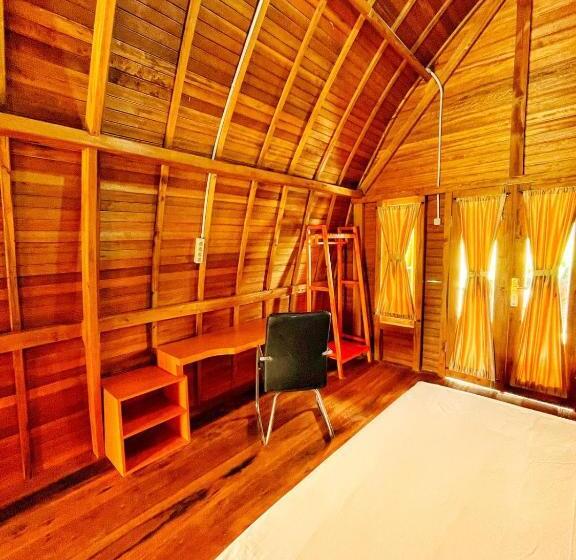 Отель Anara Villa Samosir Managed By 3 Smart