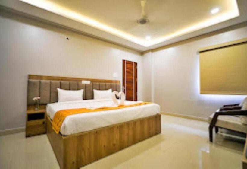 هتل Jataka Inn , Bodh Gaya