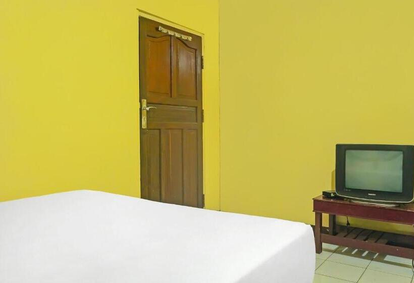 בית מלון כפרי Oyo 93523 Penginapan Laras Paminggir