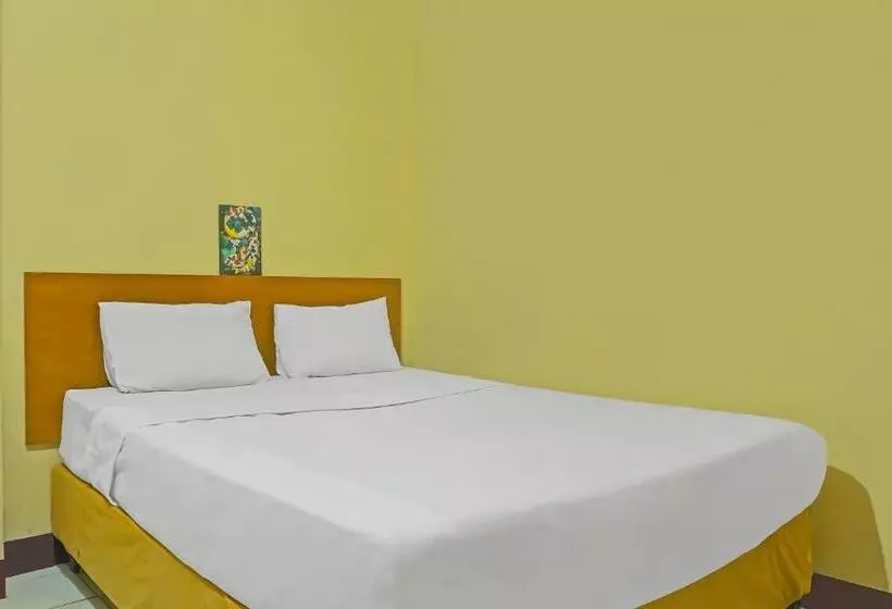 ホテル Oyo 93523 Penginapan Laras Paminggir