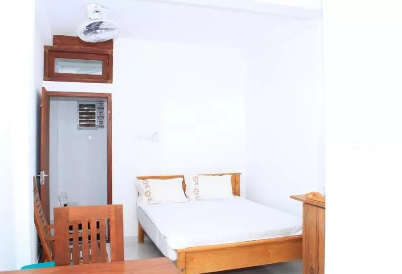 Hotelli Vthree Family House