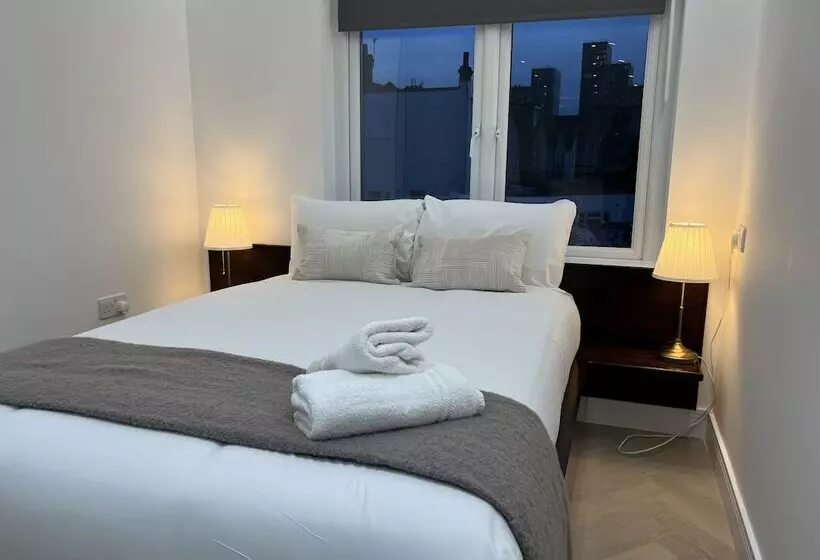 Luxurious London Studios