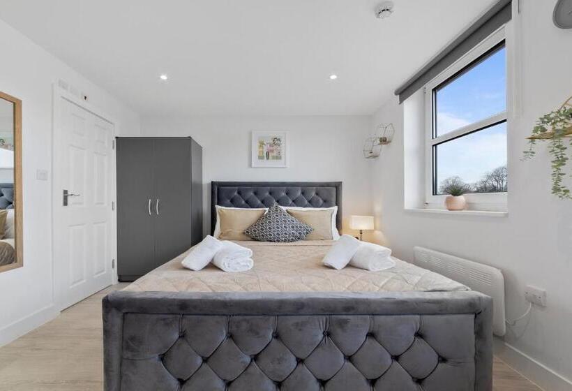 膳宿费 Crystal Palace Stays Se20