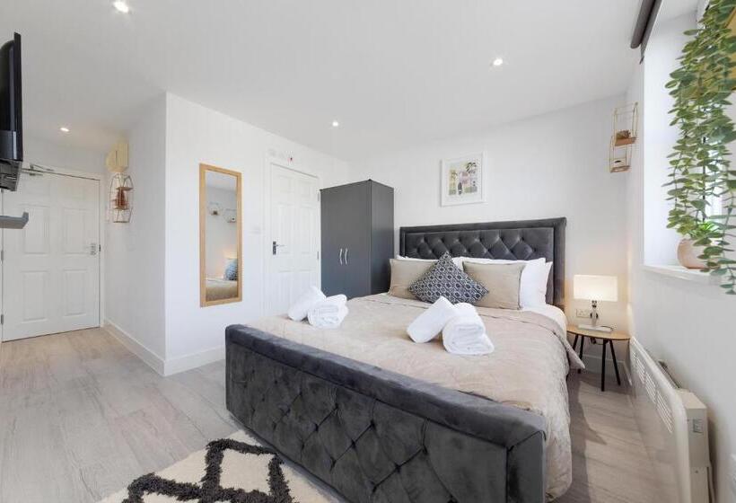 膳宿费 Crystal Palace Stays Se20