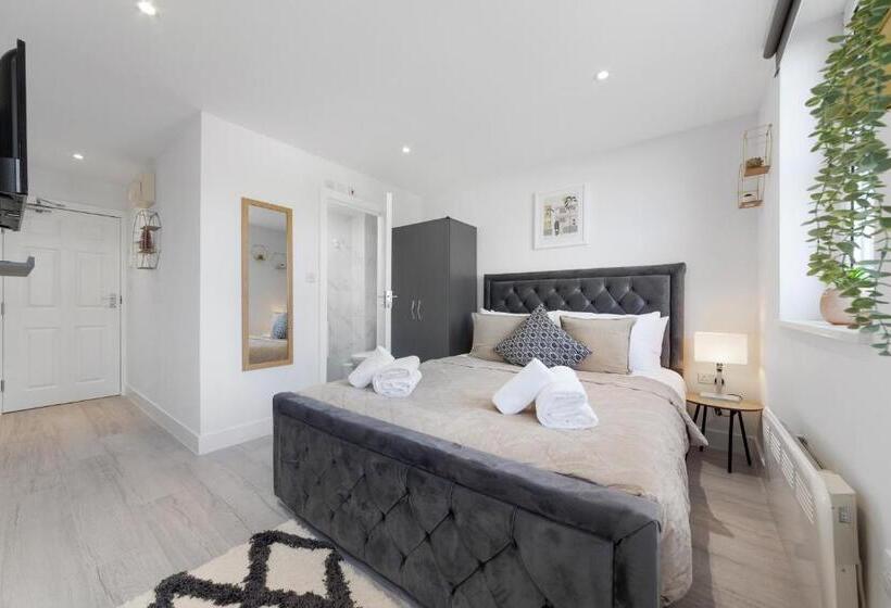 膳宿费 Crystal Palace Stays Se20