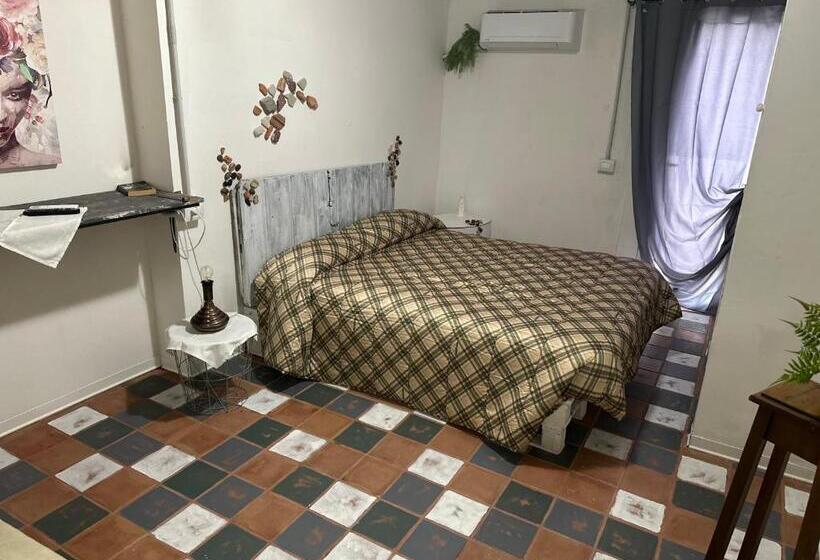 פנסיון K.room2