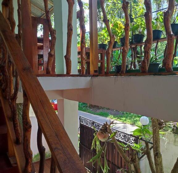 Pensió Summer House   Beach Vibes