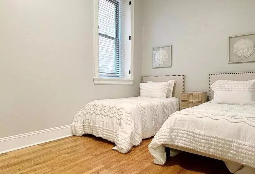 The Historic Lyric Presidential Suite