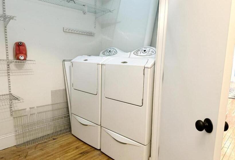 The Historic Lyric Presidential Suite